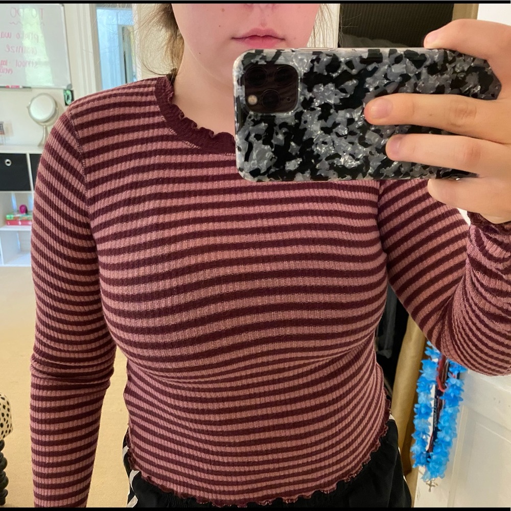 Abercrombie Stripped cropped long sleeve